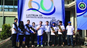 _OKedit launching lustrum new
