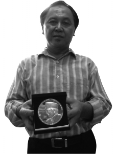 Prof. Effendy, Ph.D  Ilmuwan UM Peraih Habibie Award 2012