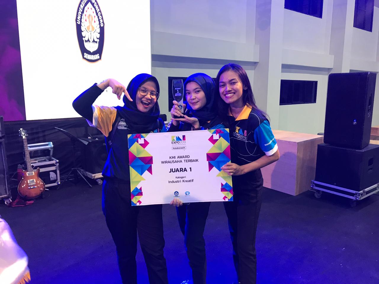 Mahasiswa UM Boyong Juara 1 Kategori Industri Kreatif KMI Award 2019